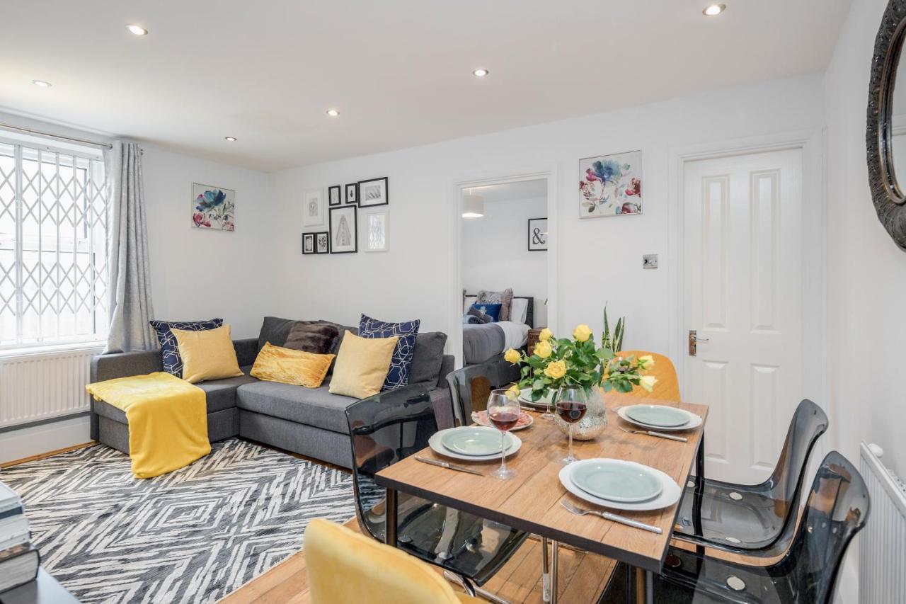 Stunning 2-Bed Apt - Free Parking - Camden - Central - Zoo - Shop - Events Лондон Екстер'єр фото