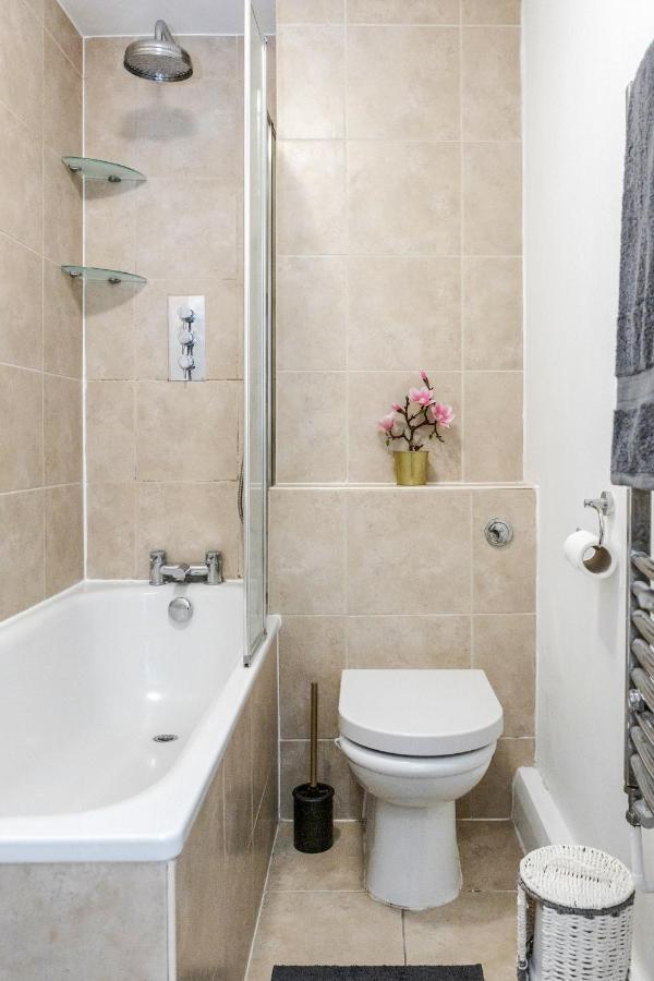 Stunning 2-Bed Apt - Free Parking - Camden - Central - Zoo - Shop - Events Лондон Екстер'єр фото