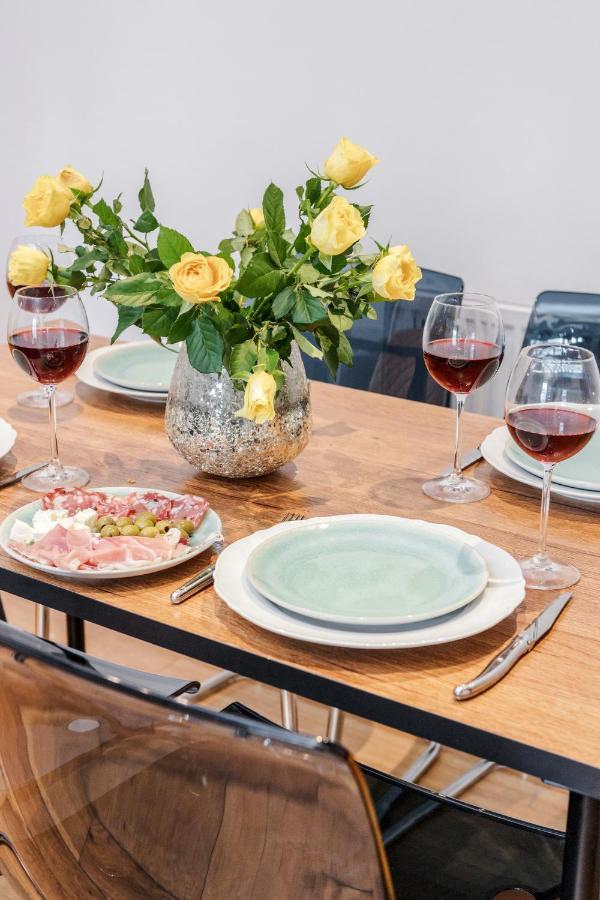Stunning 2-Bed Apt - Free Parking - Camden - Central - Zoo - Shop - Events Лондон Екстер'єр фото